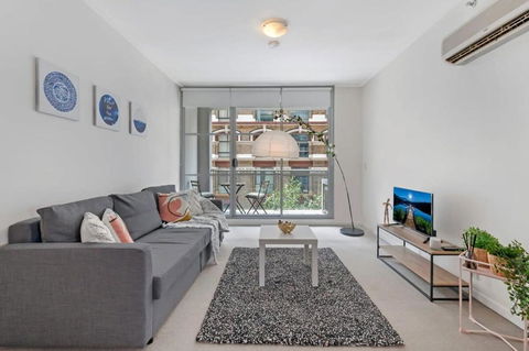 A Comfy & Modern Studio Near Darling Harbour - Darwin Holiday 0