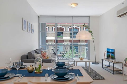 A Comfy & Modern Studio Near Darling Harbour - Darwin Holiday 2