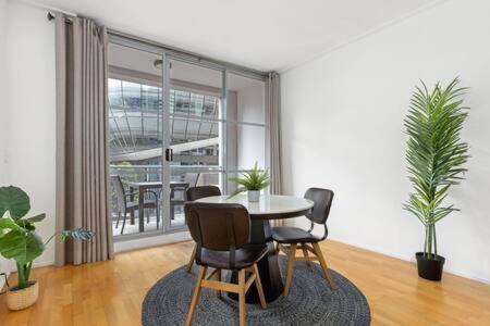 A Comfy Studio For 5 Next To Darling Harbour - Darwin Holiday 4