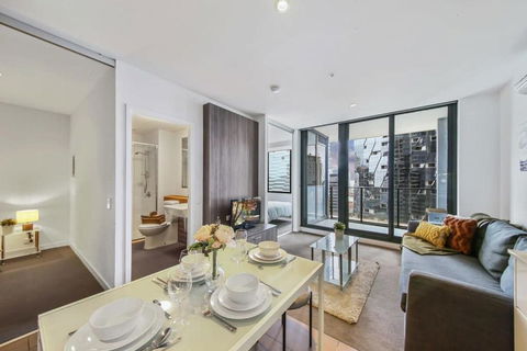 A Comfy & Stylish 2BR Apt Near Southern Cross - Darwin Holiday 2