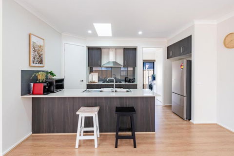 A Cosy 5Beds House In The Clyde - Darwin Holiday 0