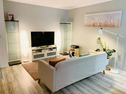 A Cosy And Peaceful Apartment In The Heart Of Yandina - Darwin Holiday 0