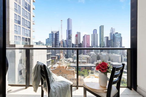 A Cozy 2BR Apt Near Melbourne Central City Views - Darwin Holiday 2