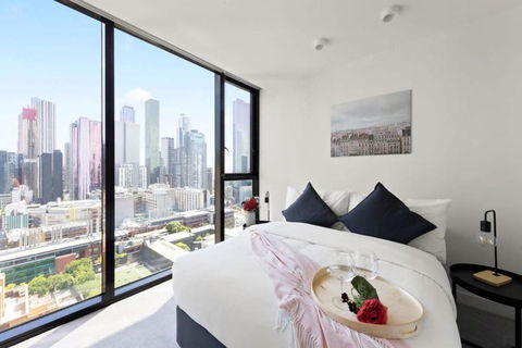 A Cozy 2BR Apt Near Melbourne Central City Views - Darwin Holiday 0
