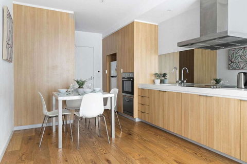 A Cozy 2BR Apt Near Southern Cross FREE Parking - Darwin Holiday 0