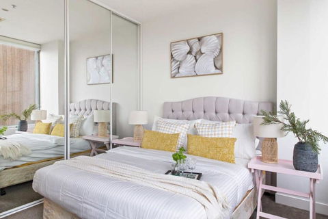 A Cozy 2BR Apt On Collins Near Flinders Station - Darwin Holiday 0