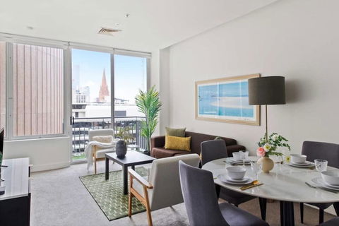 A Cozy 2BR Apt On Collins Near Flinders Station - Darwin Holiday 1