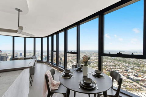 A Cozy 3BR Apt With Panoramic Views FREE Parking - Darwin Holiday 2