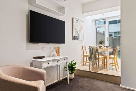 A Cozy CBD Studio Near Melbourne Central - Darwin Holiday 1
