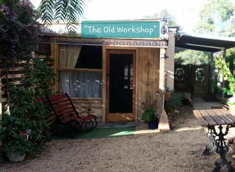 A La Folly Too The Old Workshop - Darwin Holiday 3