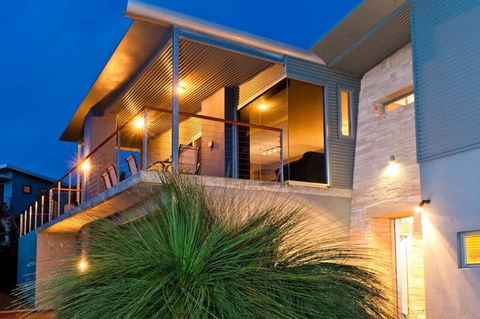 A La Plage Beach House - Darwin Holiday 0
