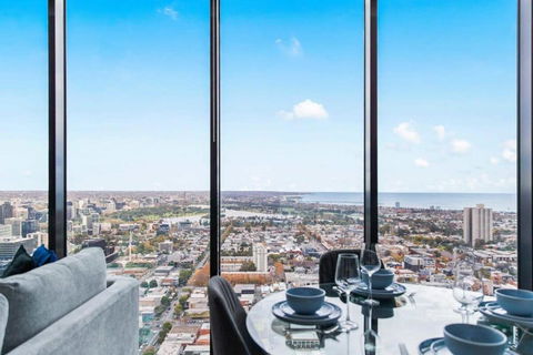 A Lux 2BR Apt With Panoramic Views, FREE Parking - Darwin Holiday 4