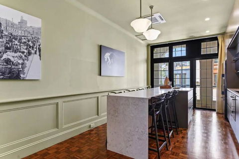 A Luxury Space With Playstation In Darling Harbour - Darwin Holiday 3