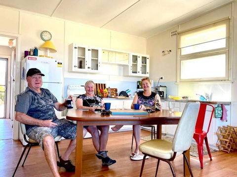 A Magic Shack - Relax, Recharge, Frolic & Fish - Darwin Holiday 2