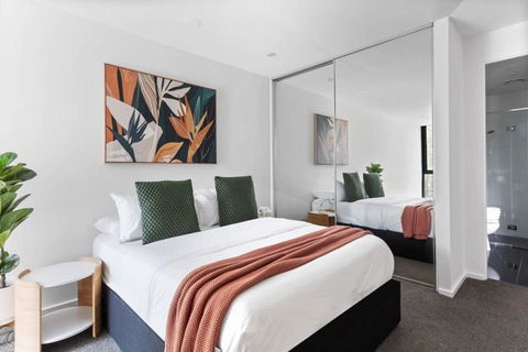 A Modern 2BR Apt With City Views FREE Parking - Darwin Holiday 2