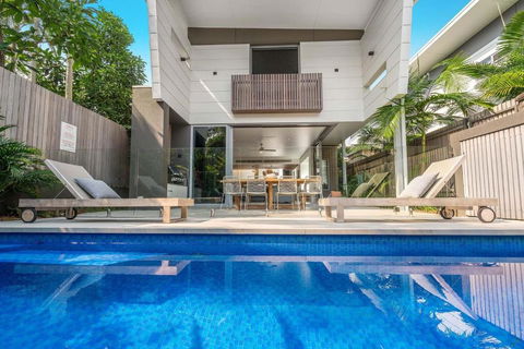A Perfect Stay - KoKos Beach House 2 - Darwin Holiday 0