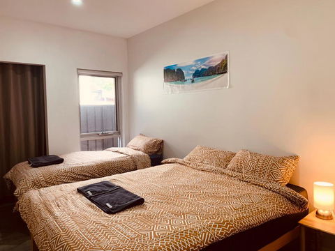 A Pleasant & Sweet Home - Darwin Holiday 1