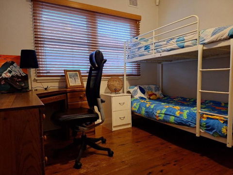 A Rosy House In Roselands - Darwin Holiday 2