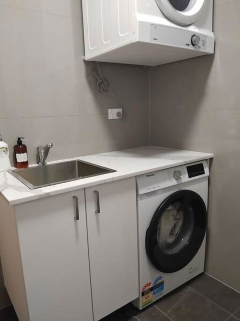 A Rosy House In Roselands - Darwin Holiday 4