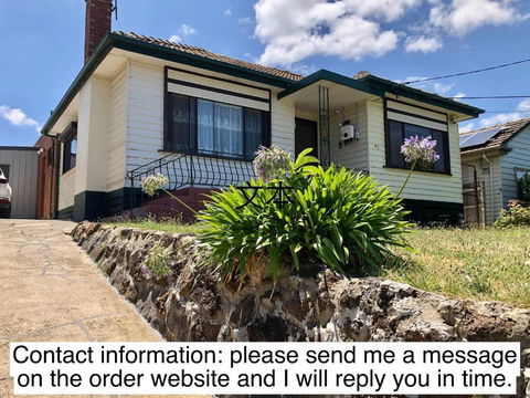 A Single Room Near The Railway Station - Darwin Holiday 1