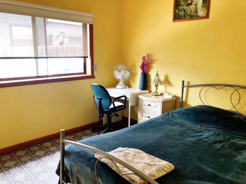A Single Room Near The Railway Station - Darwin Holiday 4
