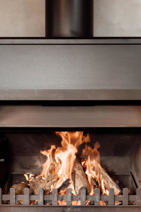 A Stylish And Unique Retreat At Surf Beach - Darwin Holiday 3