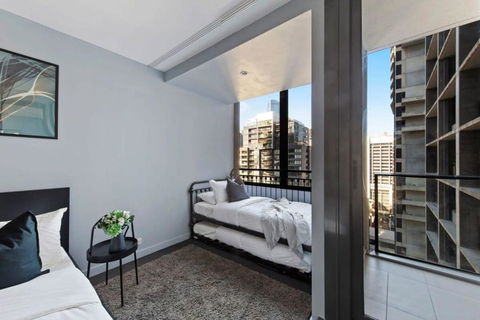 A Stylish & Comfy Studio Next To Southern Cross - Darwin Holiday 1
