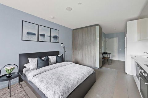 A Stylish Studio Right Next To Southern Cross - Darwin Holiday 1