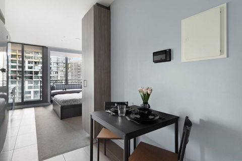 A Stylish Studio Right Next To Southern Cross - Darwin Holiday 3