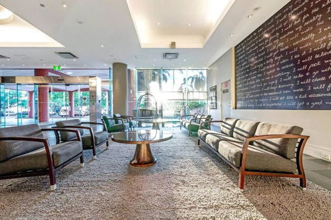 A Waterview Oasis On The Esplanade With Pool - Darwin Holiday 3