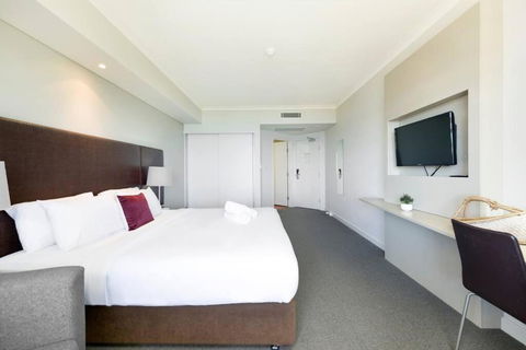 A Waterview Oasis On The Esplanade With Pool - Darwin Holiday 2
