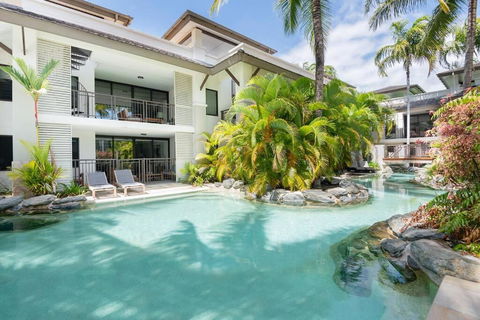 A Well-deserved Beachside Resort Retreat - Darwin Holiday 0