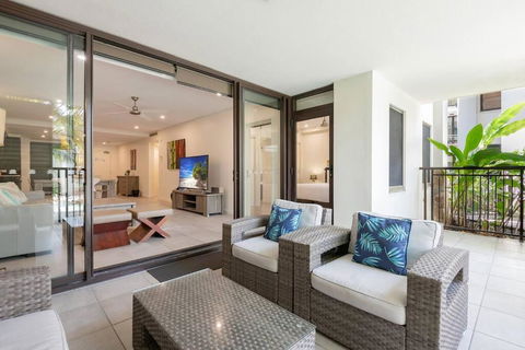 A Well-deserved Beachside Resort Retreat - Darwin Holiday 3