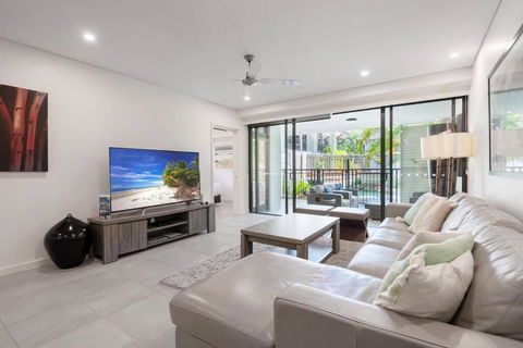A Well-deserved Beachside Resort Retreat - Darwin Holiday 4