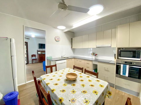 A Yearenda - Water Views -3BR - Steps To The Beach - Darwin Holiday 4