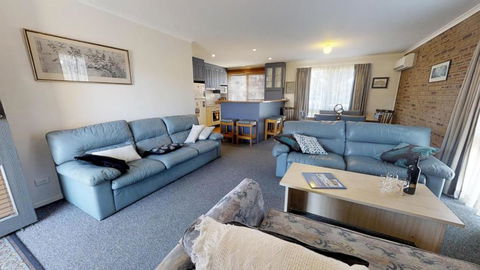 Aalen Alpine Family - Darwin Holiday 0