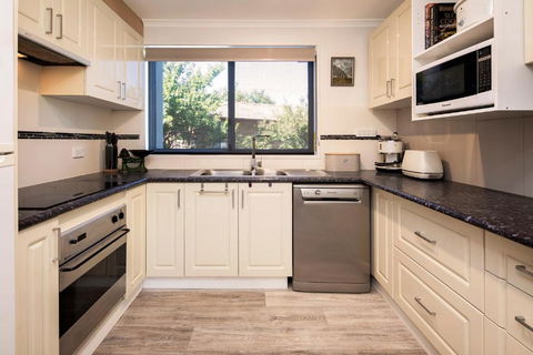 Aalen Lakeview Suite - Darwin Holiday 3