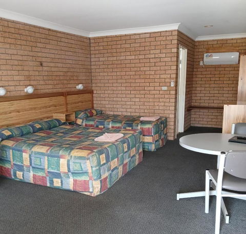 Aaron Inn Motel - Darwin Holiday 1