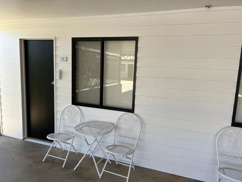 Abajaz Motel-Centrally Located-Shaded Parking - Darwin Holiday 2
