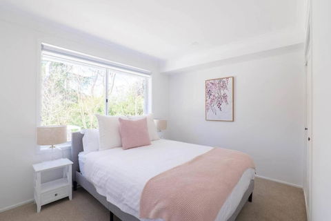 Abbey House - 3BR/sleeps 8 - South Leura - Darwin Holiday 1