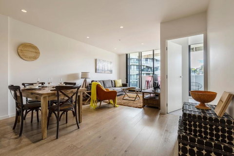 Abbotsford Short Stay Luxury Style & Location - Darwin Holiday 1