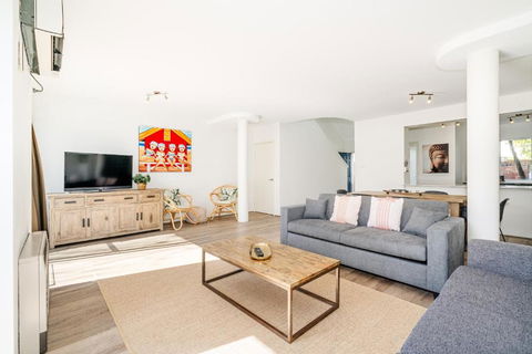 Abbys Beach Villa - Darwin Holiday 1