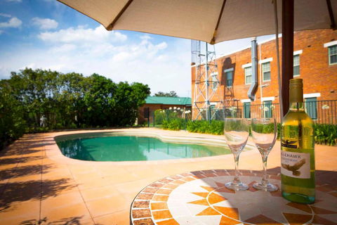Abernethy House & Cottage - Darwin Holiday 3