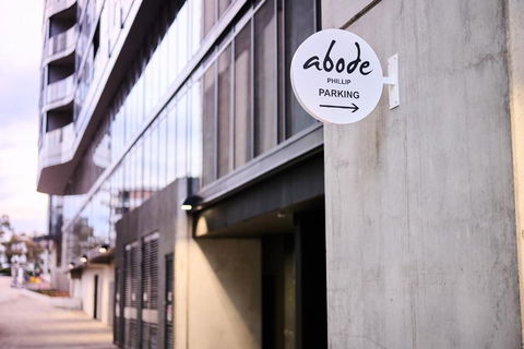 Abode Phillip - Darwin Holiday 2