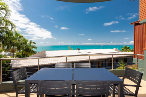 Absolute Airlie - Darwin Holiday 0