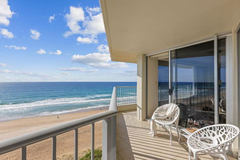 Absolute Beachfront Apartment - Darwin Holiday 1