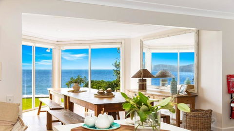 Absolute Beachfront Beauty - Pearl Beach - Darwin Holiday 2