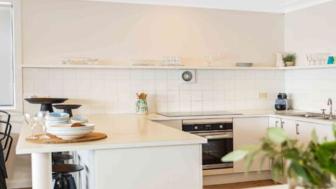 Absolute Beachfront Beauty - Pearl Beach - Darwin Holiday 3