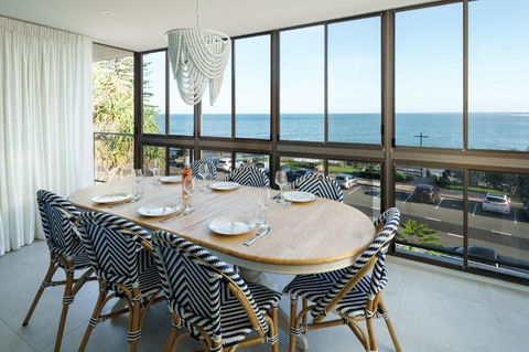 Absolute Beachfront Bliss On Kings Beach - Darwin Holiday 0