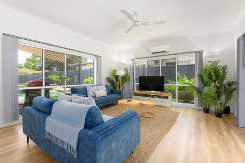 Absolute Beachfront Family Home - Cooya - Darwin Holiday 3